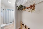 Closet & bathroom